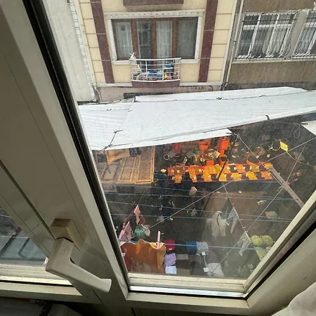 Great Location And Cozy House! Istambul